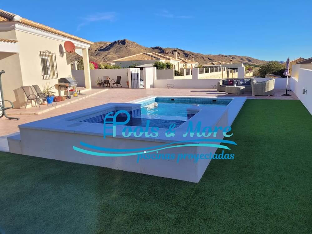 Piscina normal Pools and More